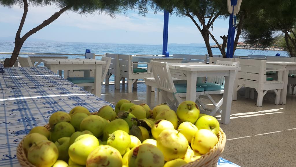 Lipsos Hotel Yeniliman Luaran gambar