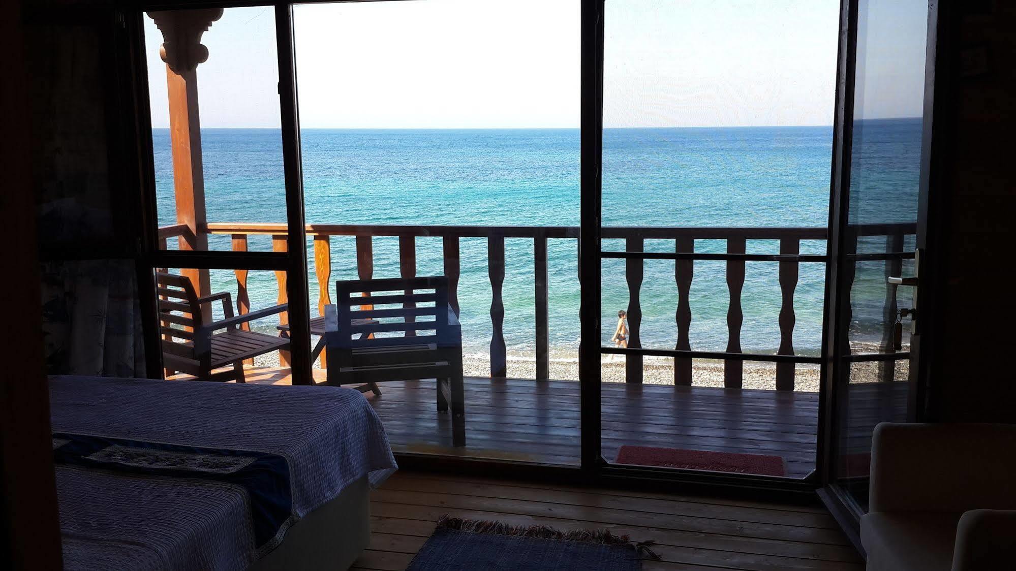 Lipsos Hotel Yeniliman Luaran gambar